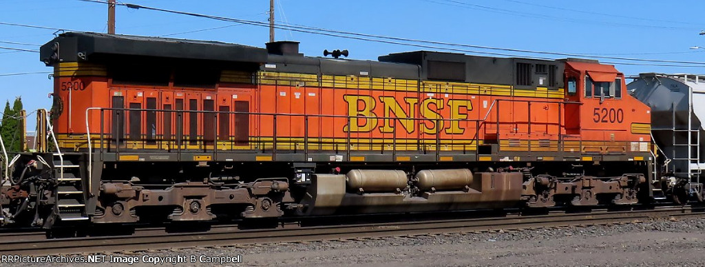 BNSF 5200